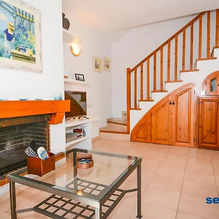 Hotel Casa Roda De Bera, 2 Dormitorios, 6 Personas - Es-320-19