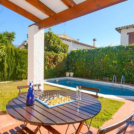 Casa Roda De Bera, 2 Dormitorios, 6 Personas - Es-320-19